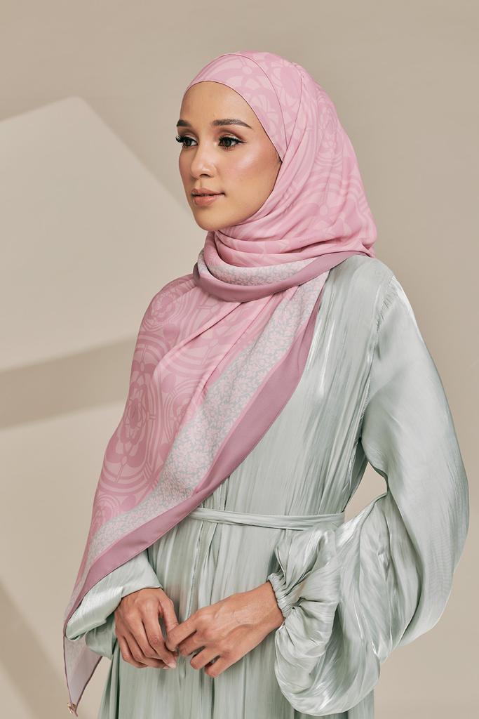 Durra Leanna Instant in 01 Charming Carnation