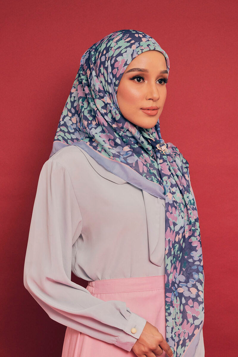 Nessa Frida Square - Serene In Sea