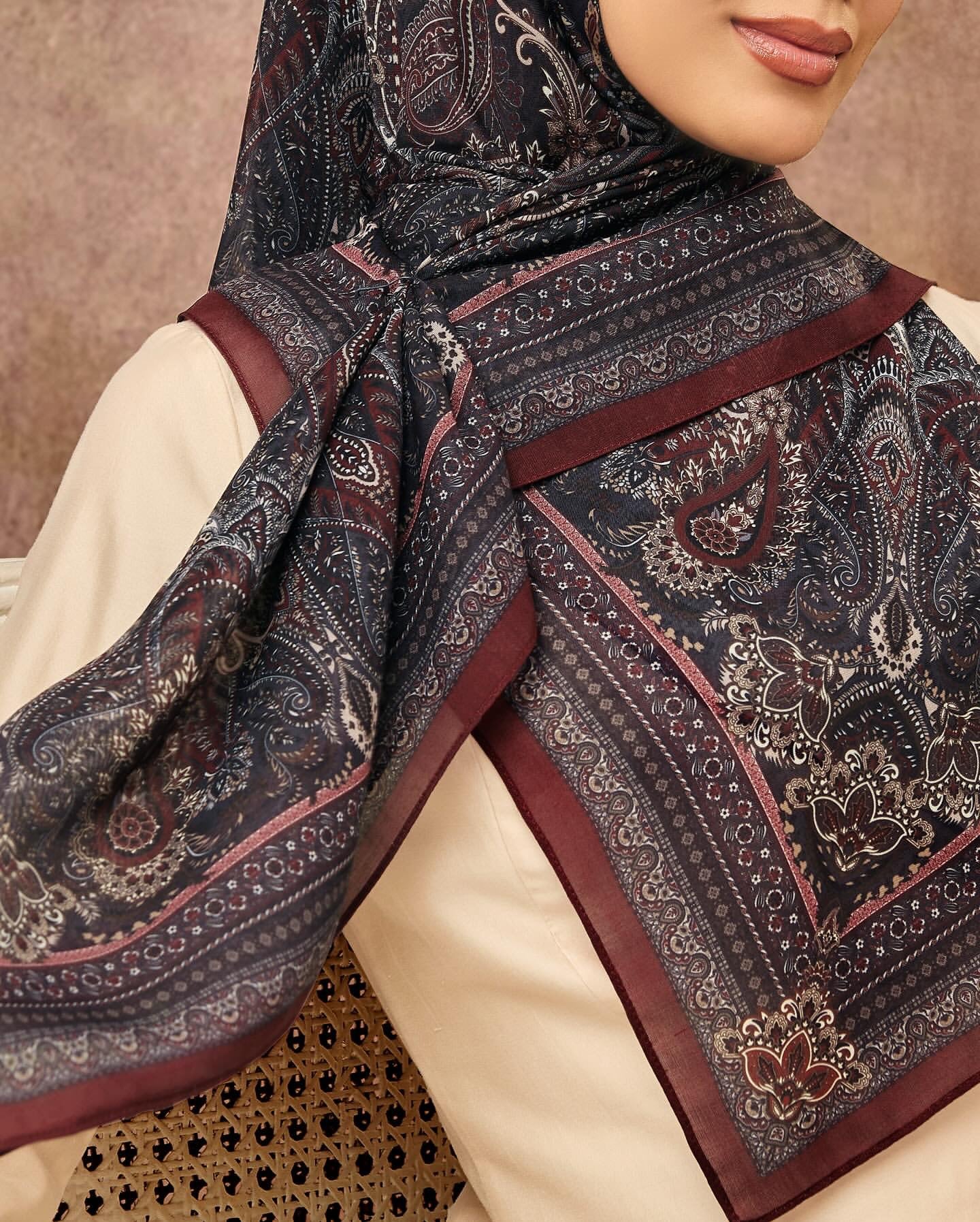 Aniesha in Midnira Cotton Shawl