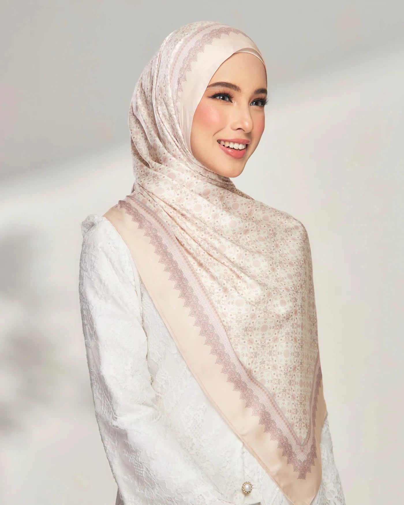 Maryam in Neutral Satin Shawl