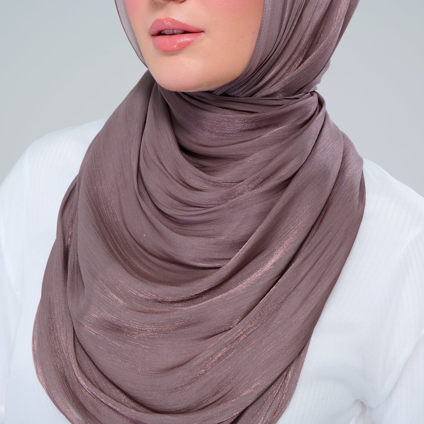 ‘NEW’ Raia Shawl | Ironless Shimmer in Mocha Taupe