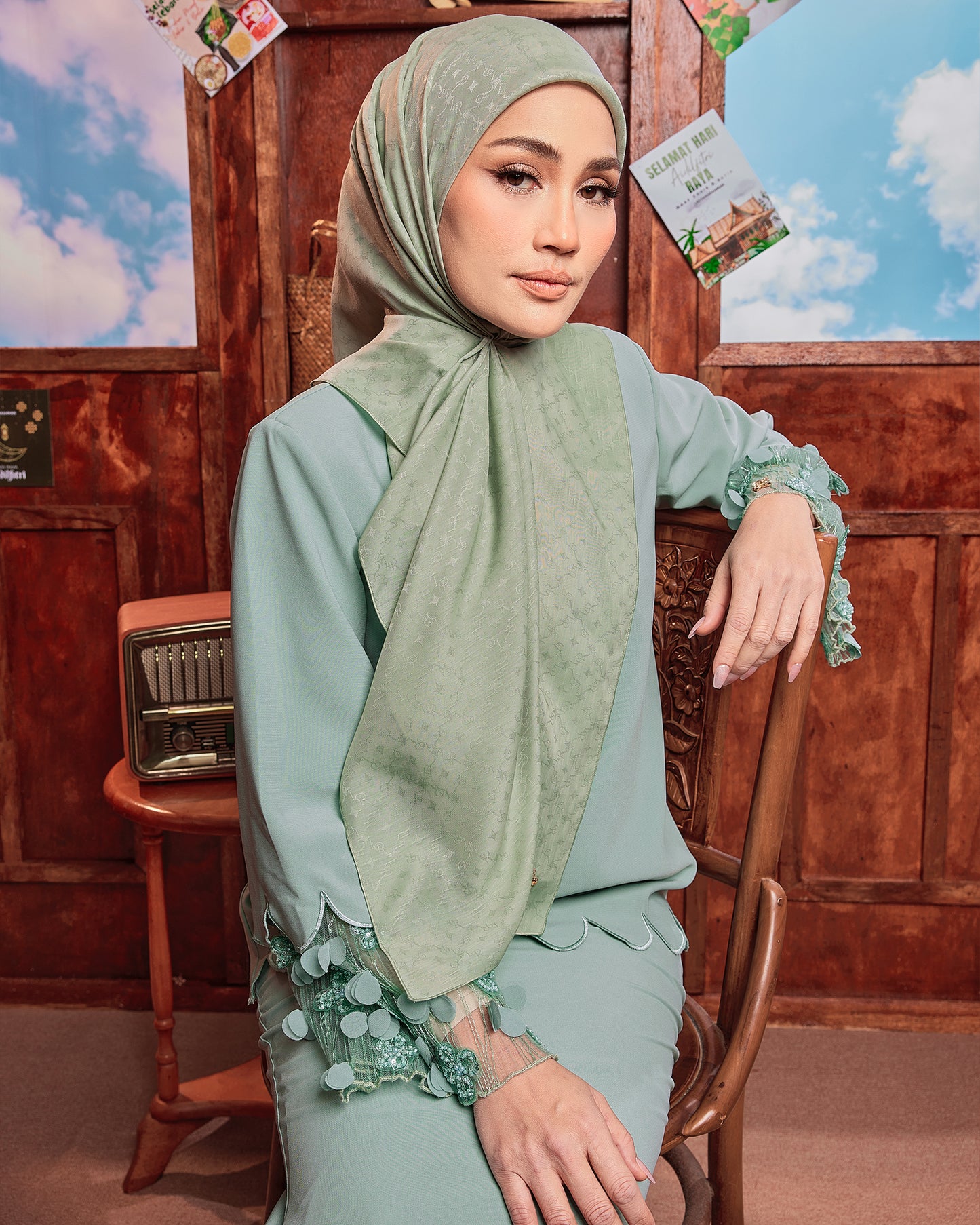 Raya Delight in Sage Green