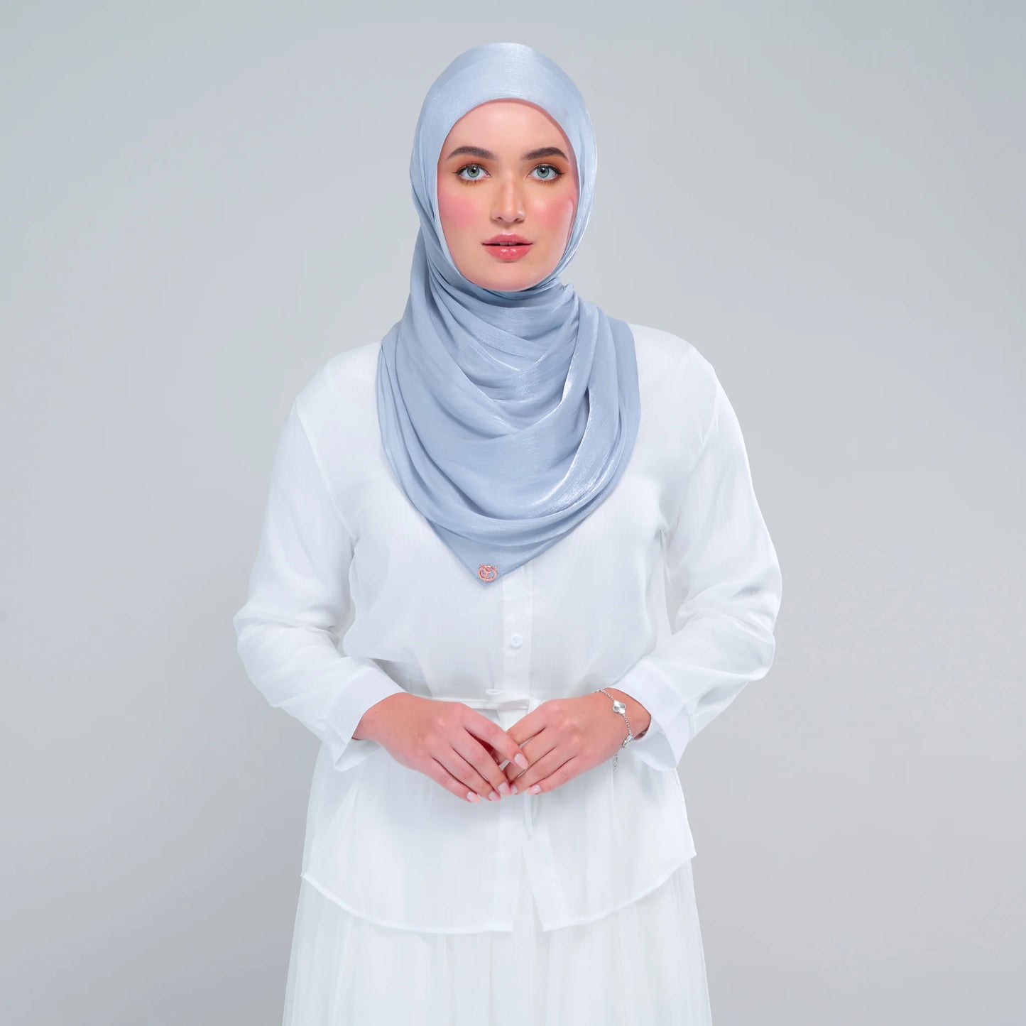 ‘NEW’ Raia Shawl | Ironless Shimmer in Dusty Blue