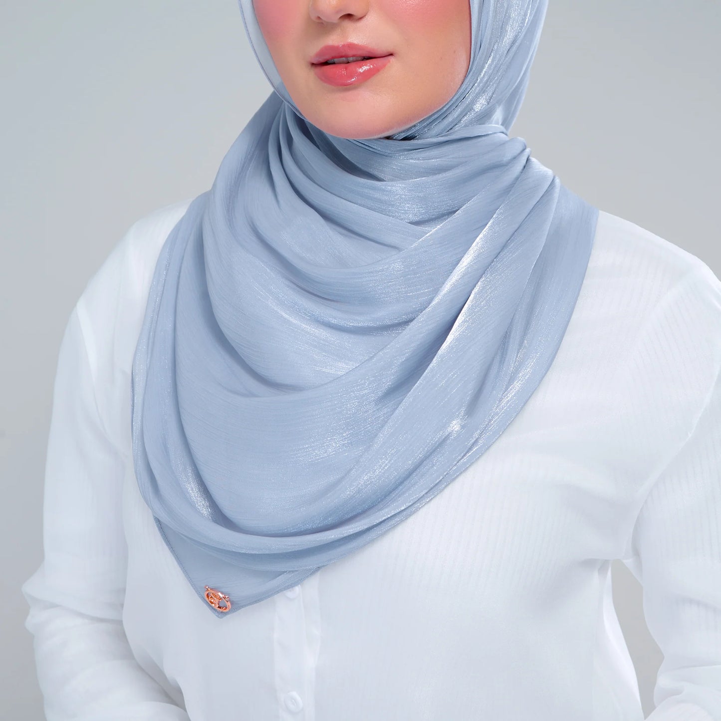 ‘NEW’ Raia Shawl | Ironless Shimmer in Dusty Blue