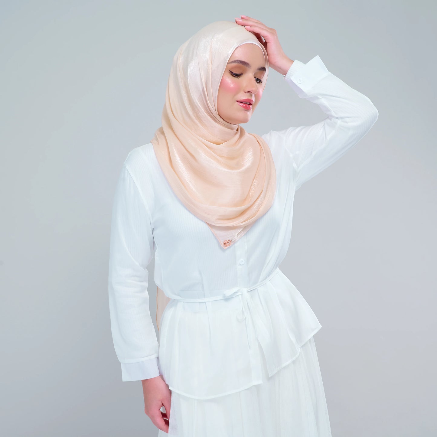 Raia Shawl | Ironless Shimmer in Warm Beige