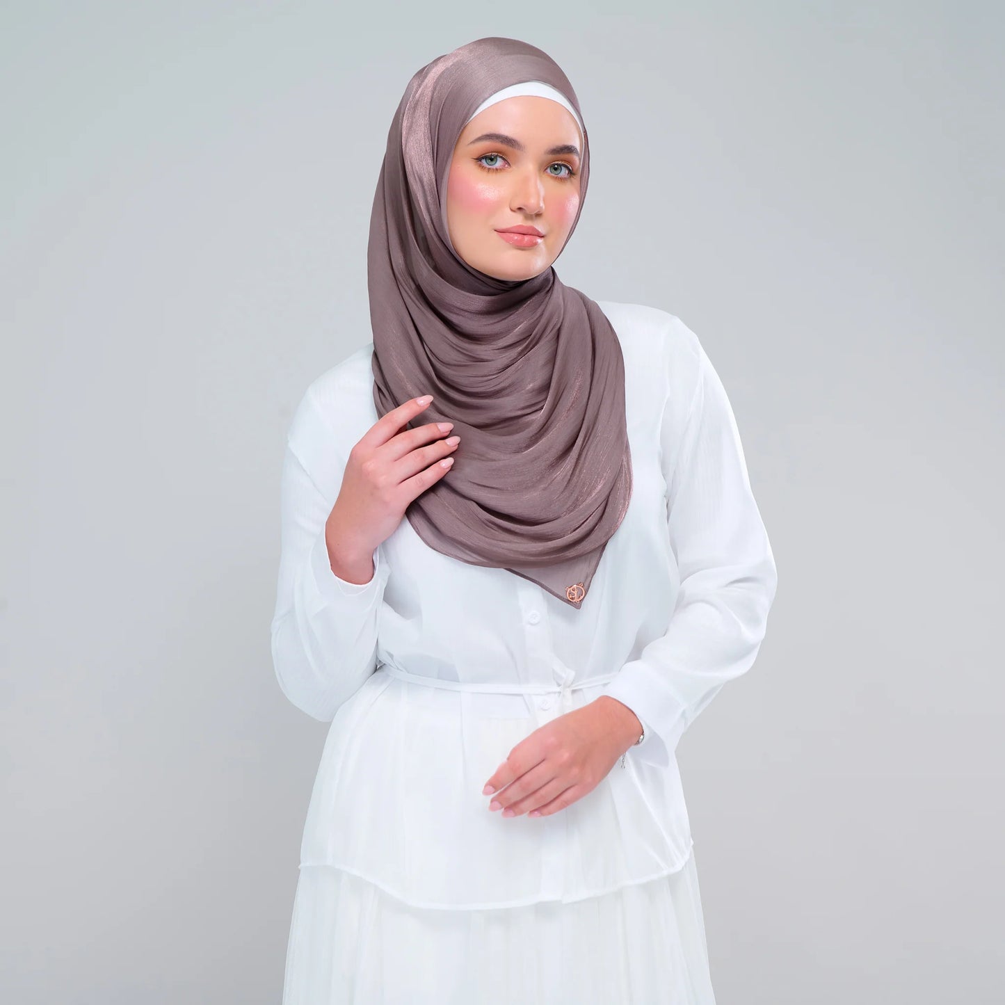 ‘NEW’ Raia Shawl | Ironless Shimmer in Mocha Taupe