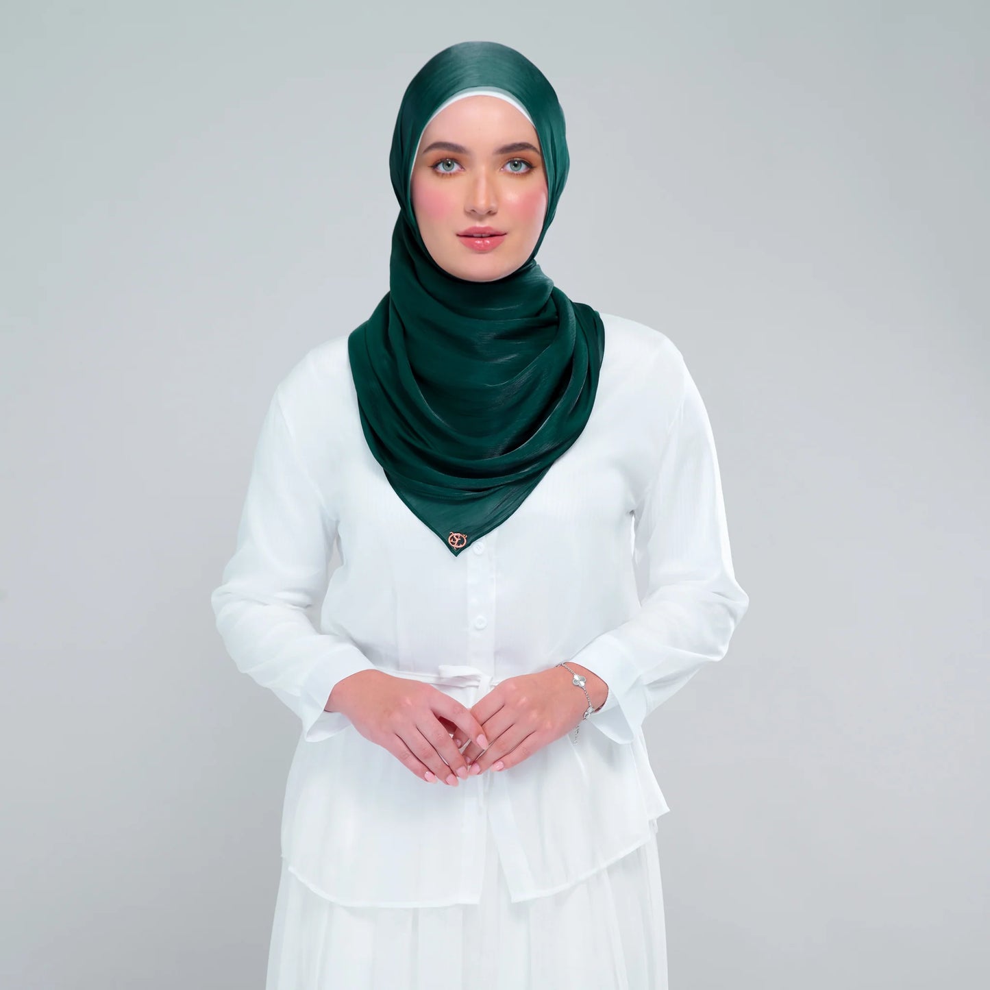 ‘NEW’ Raia Shawl | Ironless Shimmer in Forest Green