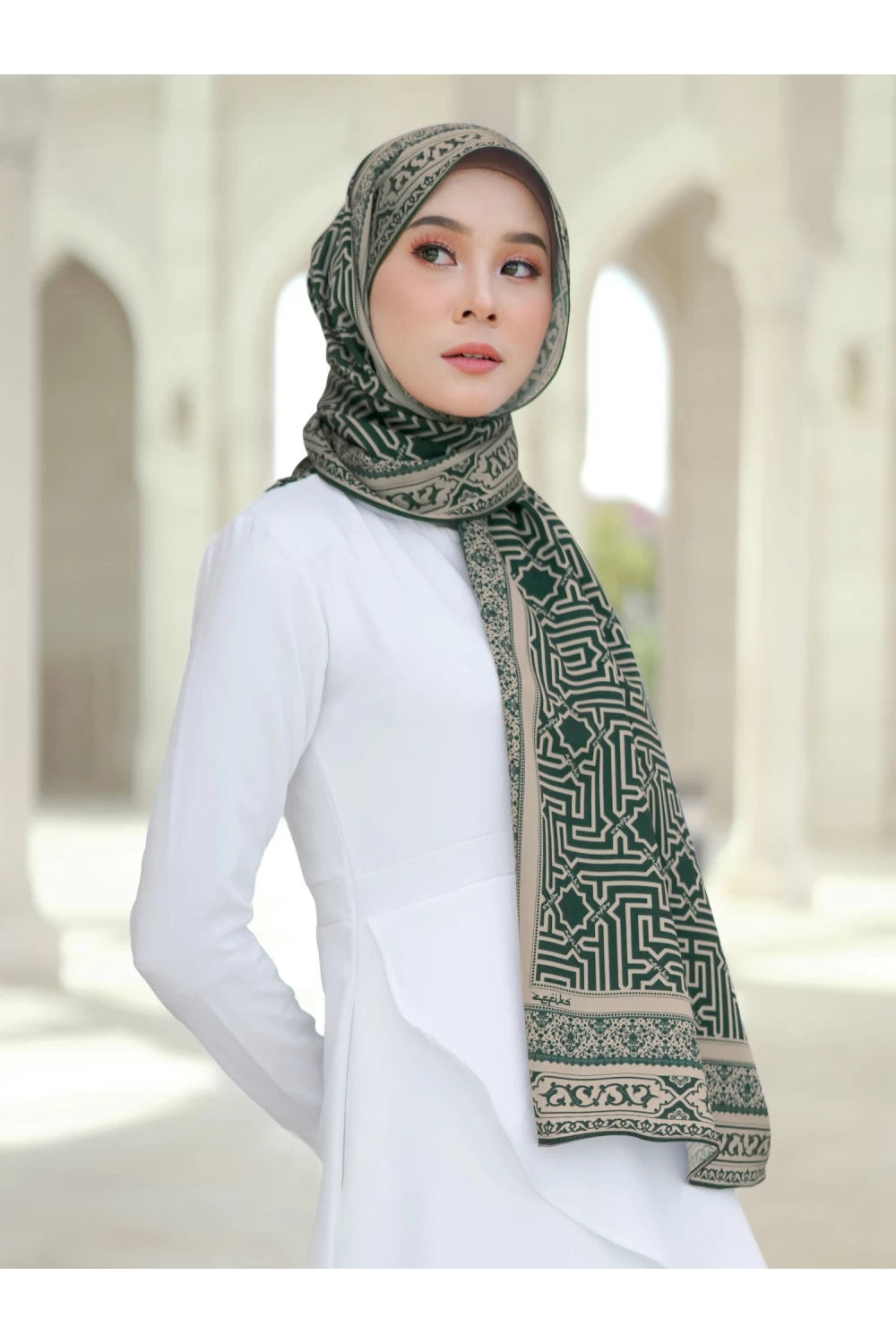 Alhambra in Emerald Green