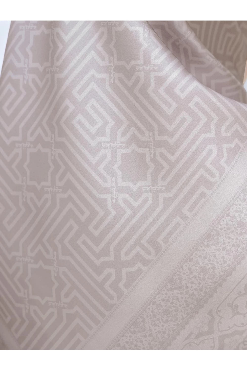 Alhambra Square in Beige