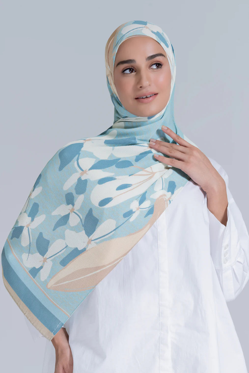 Jasmine Art Series in Baby Blue
