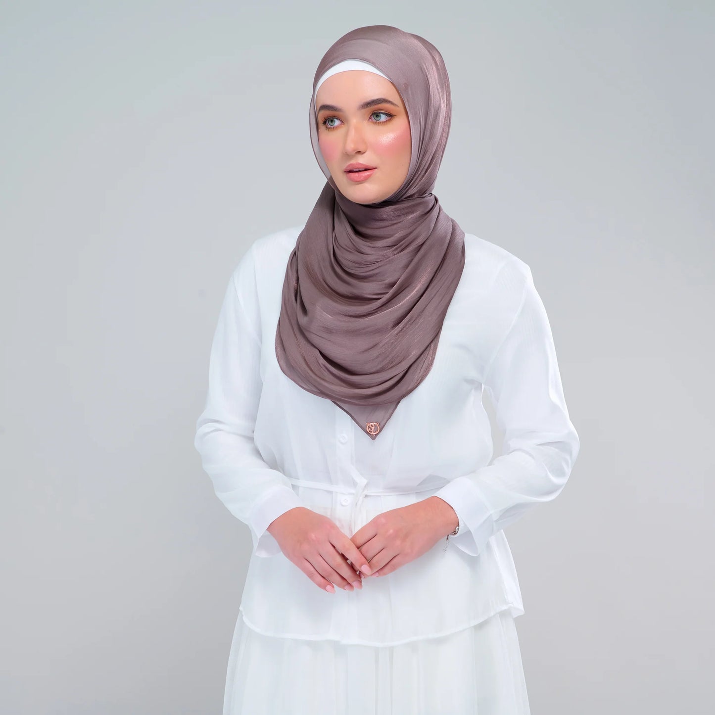 ‘NEW’ Raia Shawl | Ironless Shimmer in Mocha Taupe