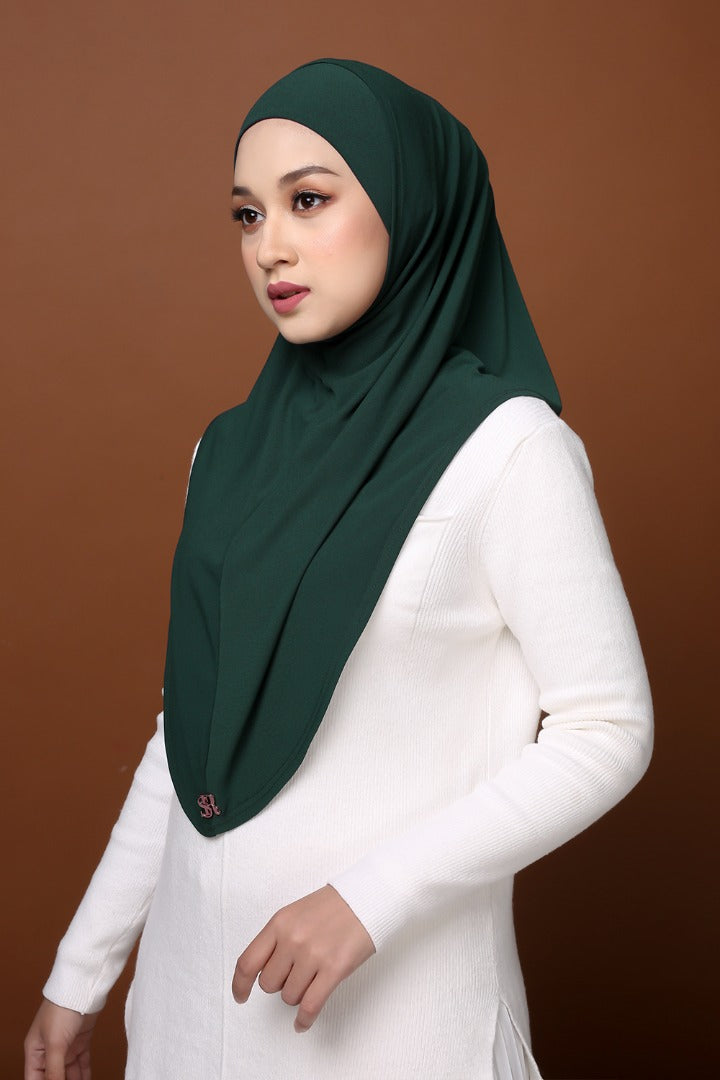 Dinda in Emerald Green