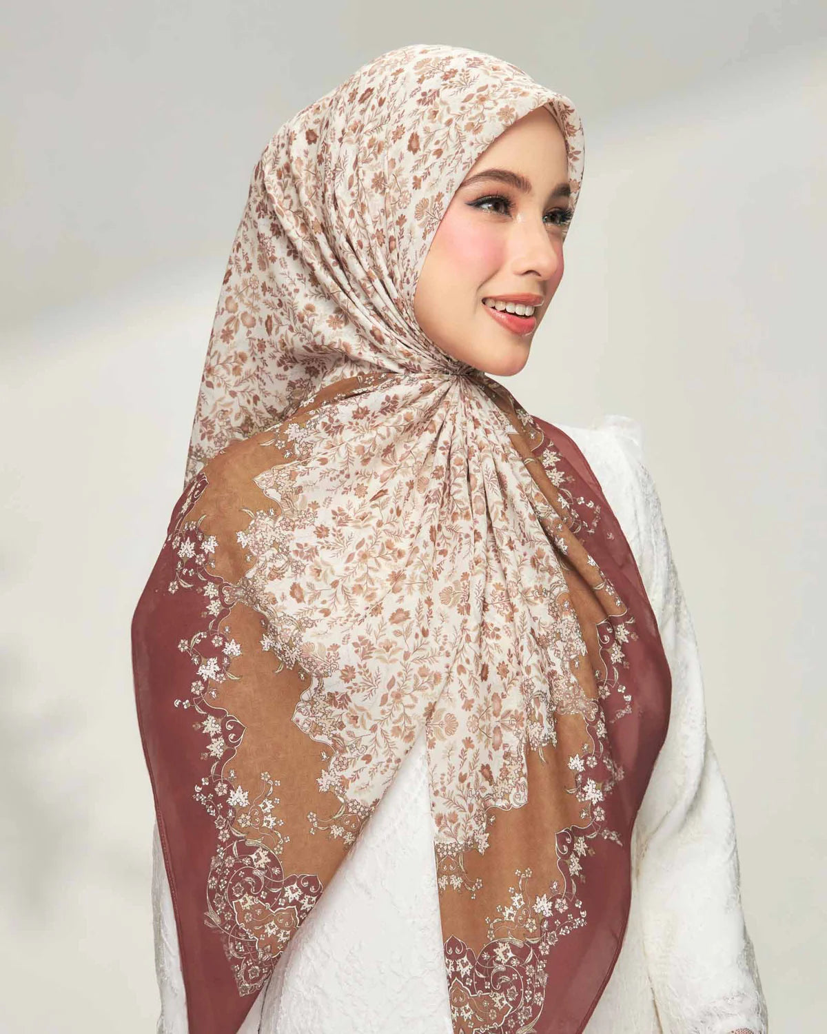 Henna in Mahogany (Square)