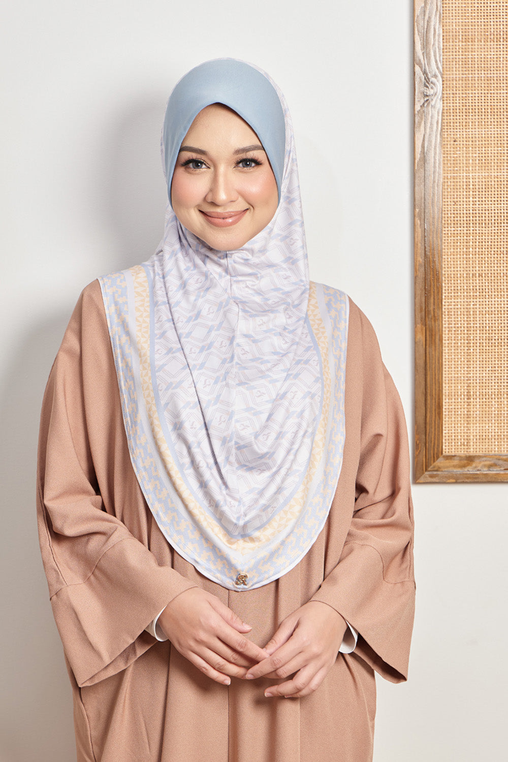 Janna Carla in 02 Light Grey