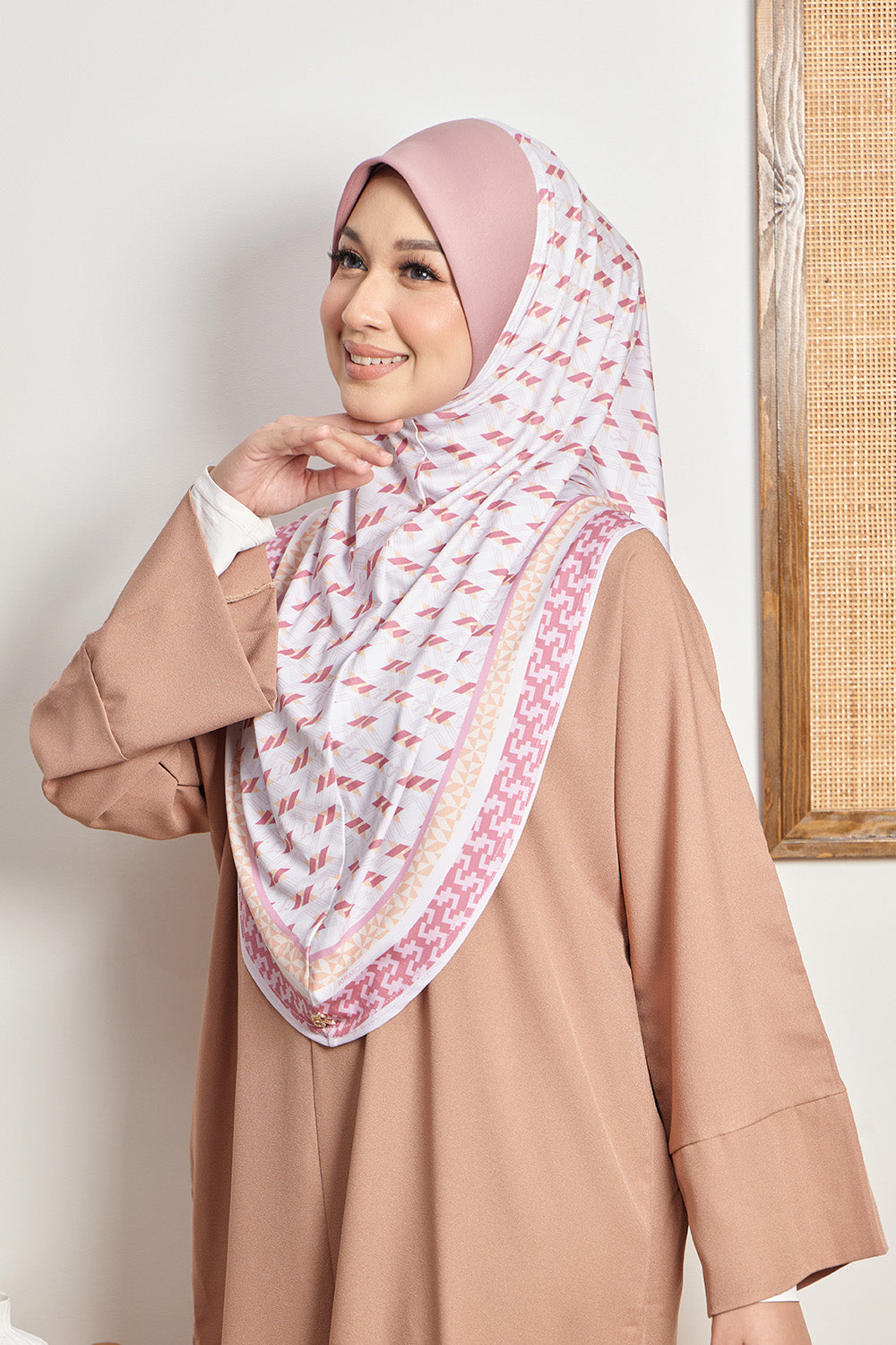 Janna Carla in 04 Rose Blush