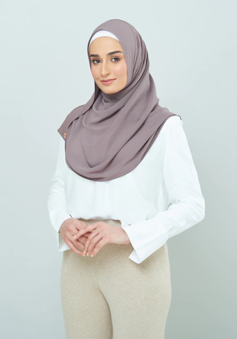 Dolly in Deep Taupe