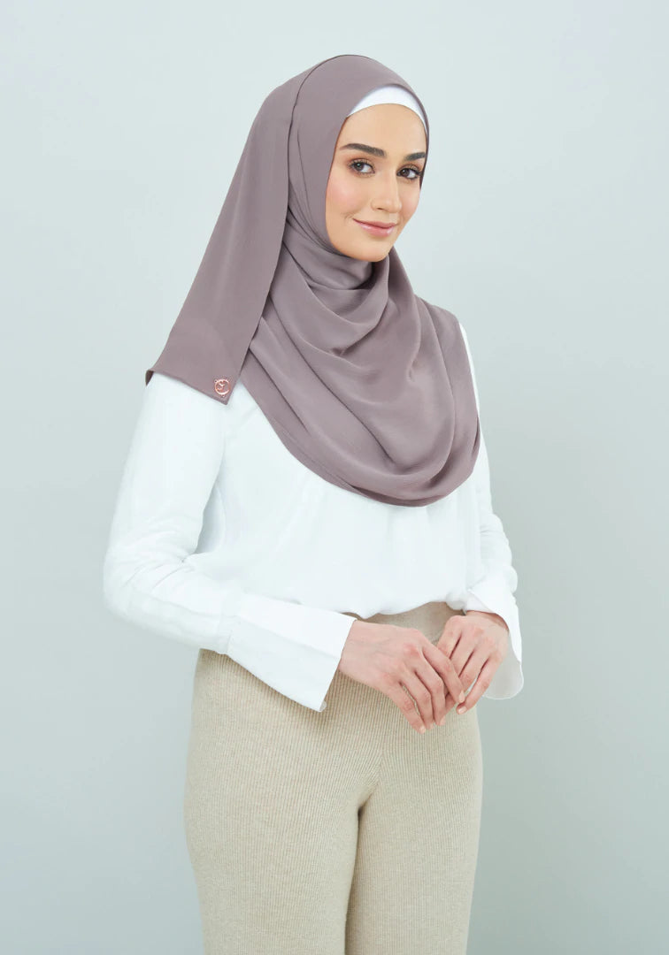 Dolly in Deep Taupe
