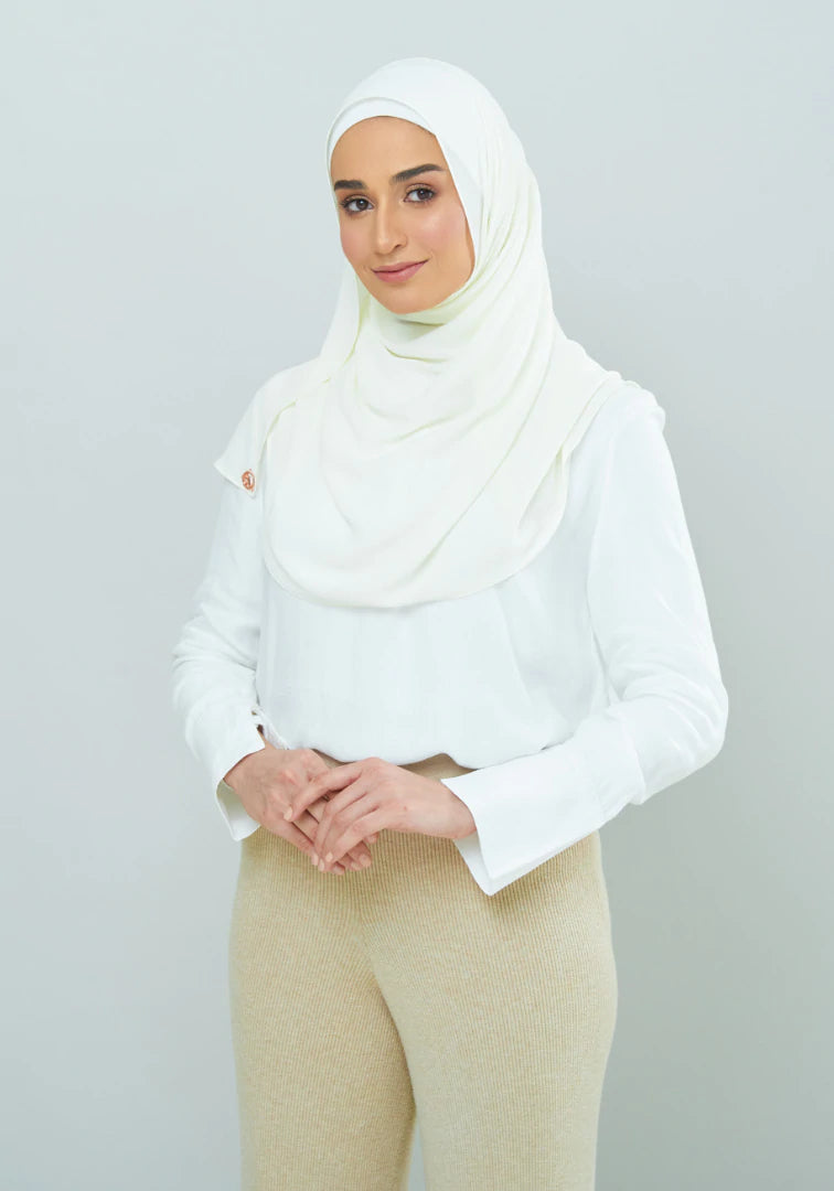 Dolly in Eggshell White