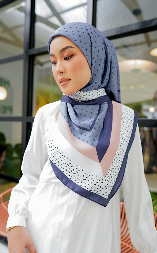 Cecilia in Faded Blue