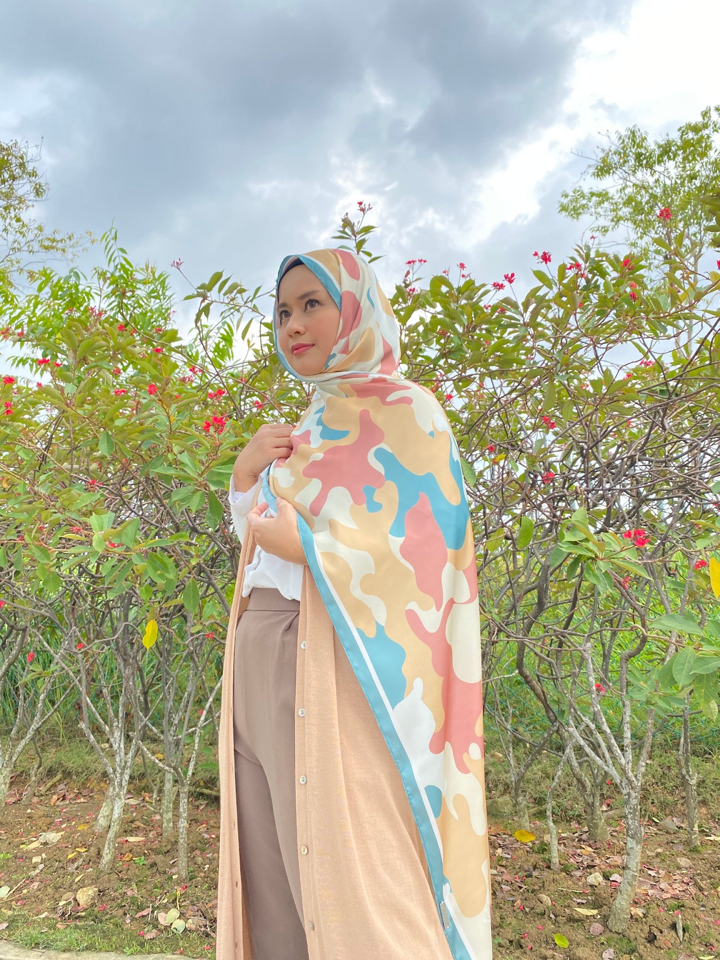 Printed Shawl Camo in Paddlepop
