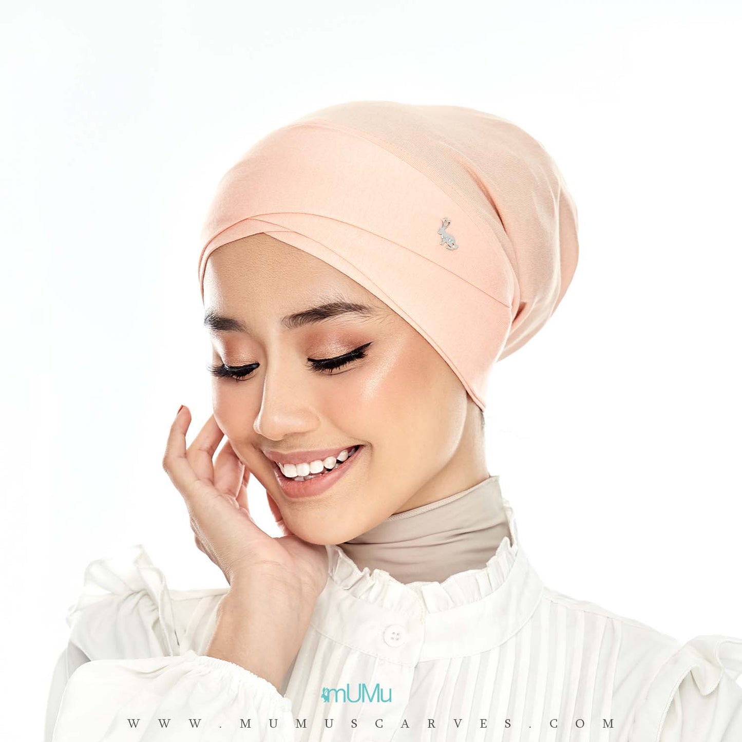 Criss Cross Snow Cap in Nude