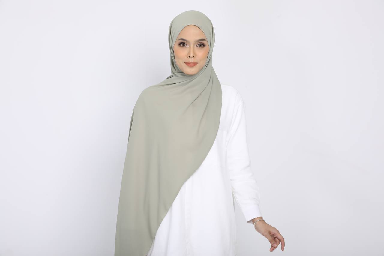 Luna Chiffon in Olive Branch