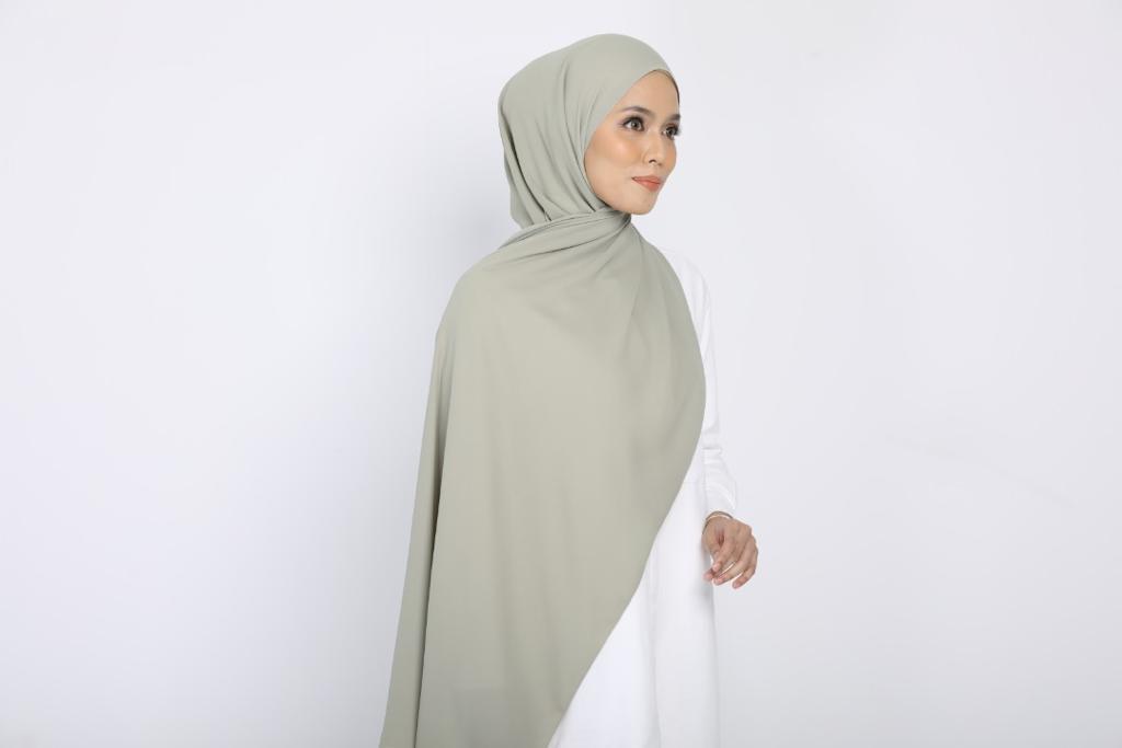 Luna Chiffon in Olive Branch