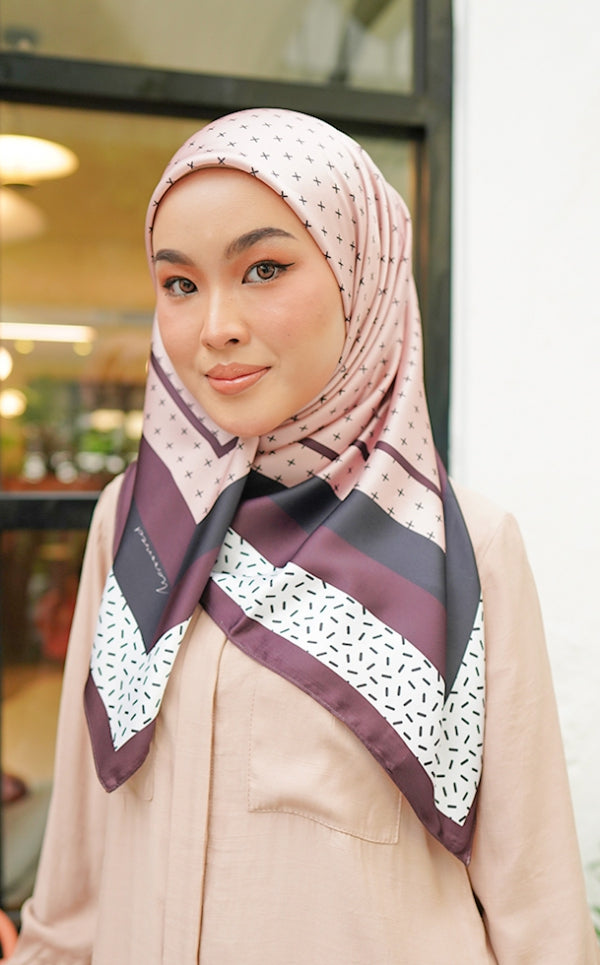 Cecilia in Pink Purple