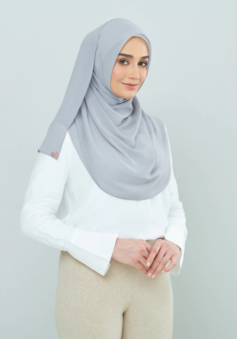Dolly in Smokey Grey