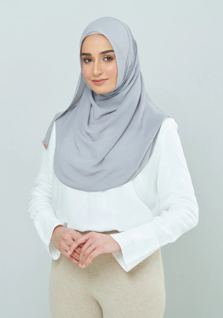 Dolly in Smokey Grey