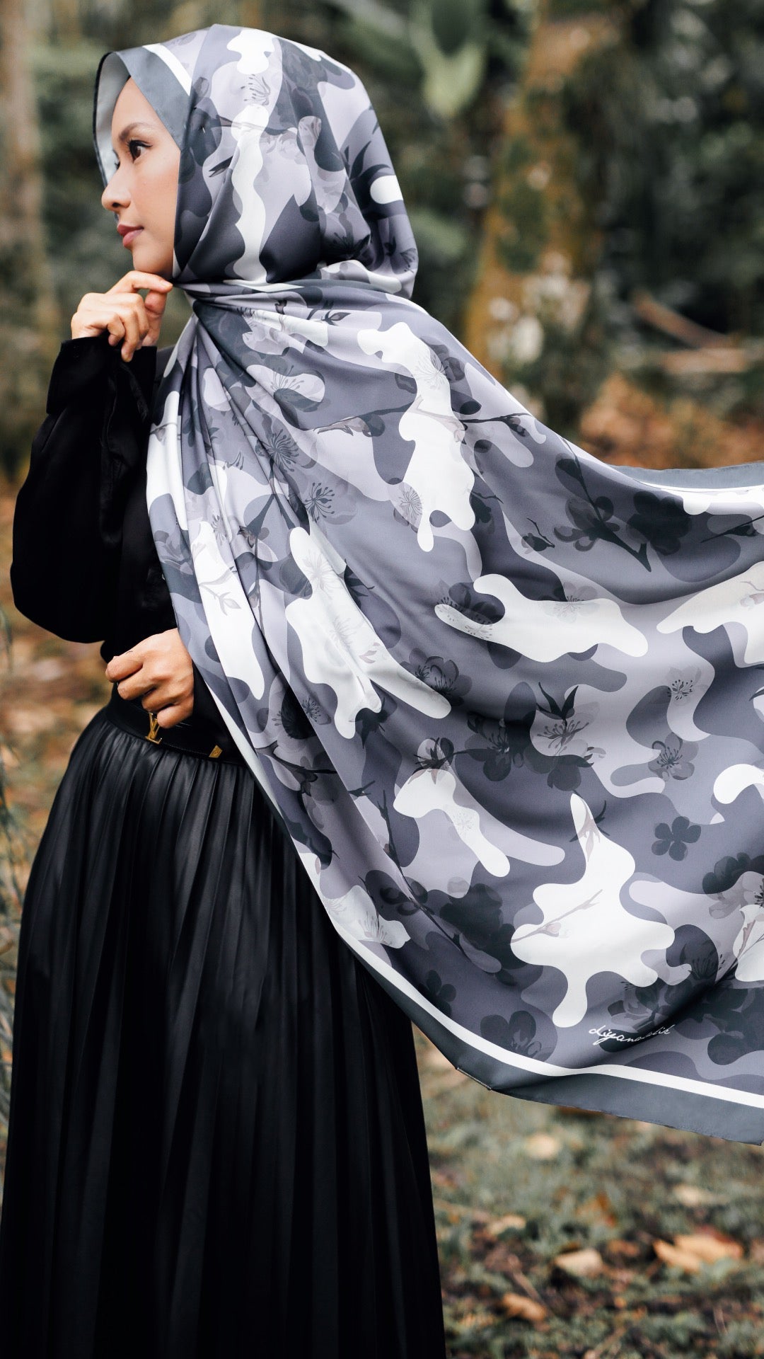 Spring Summer Camo - Shawl in Stone