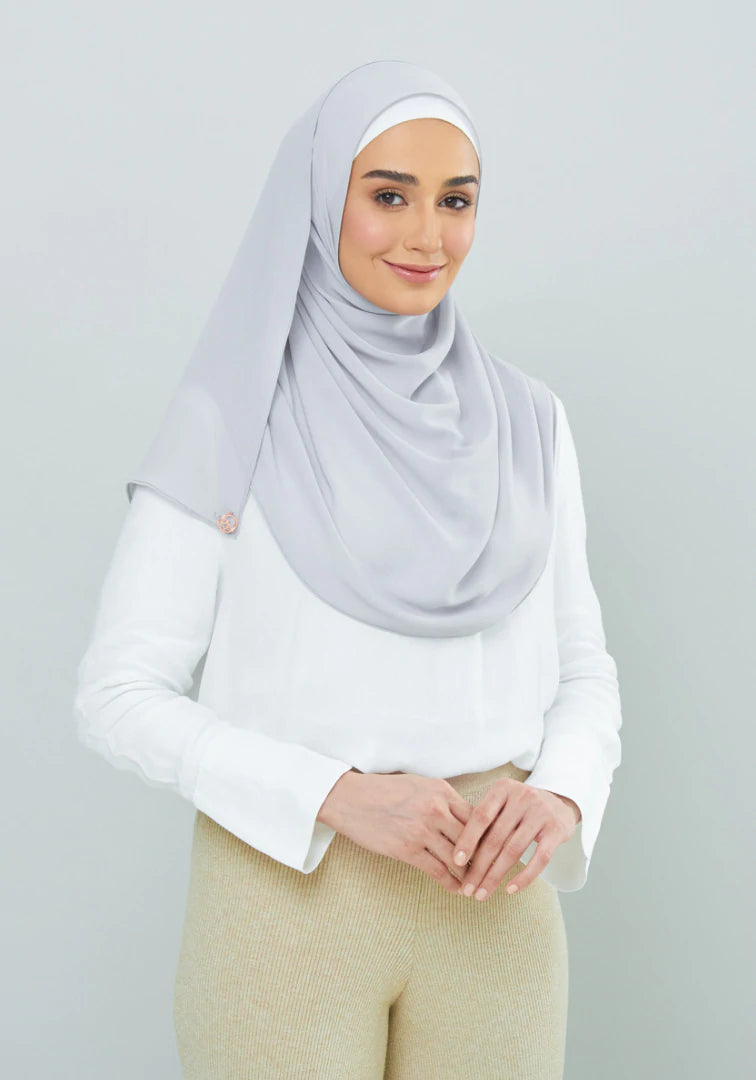 Dolly in Titanium Grey