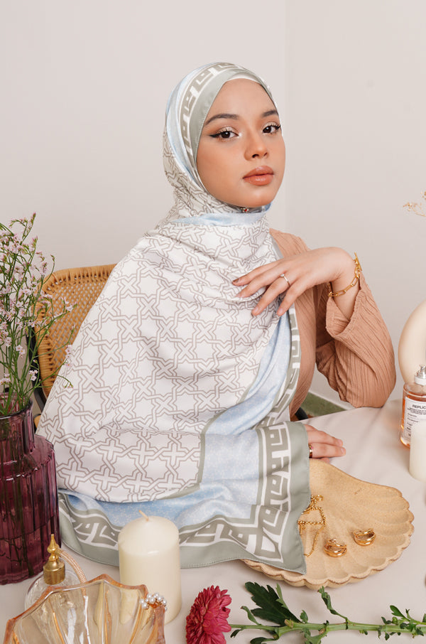 Nageena in Warm Grey