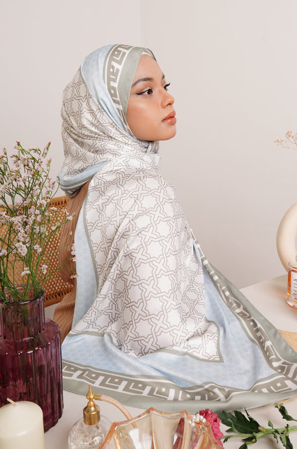 Nageena in Warm Grey