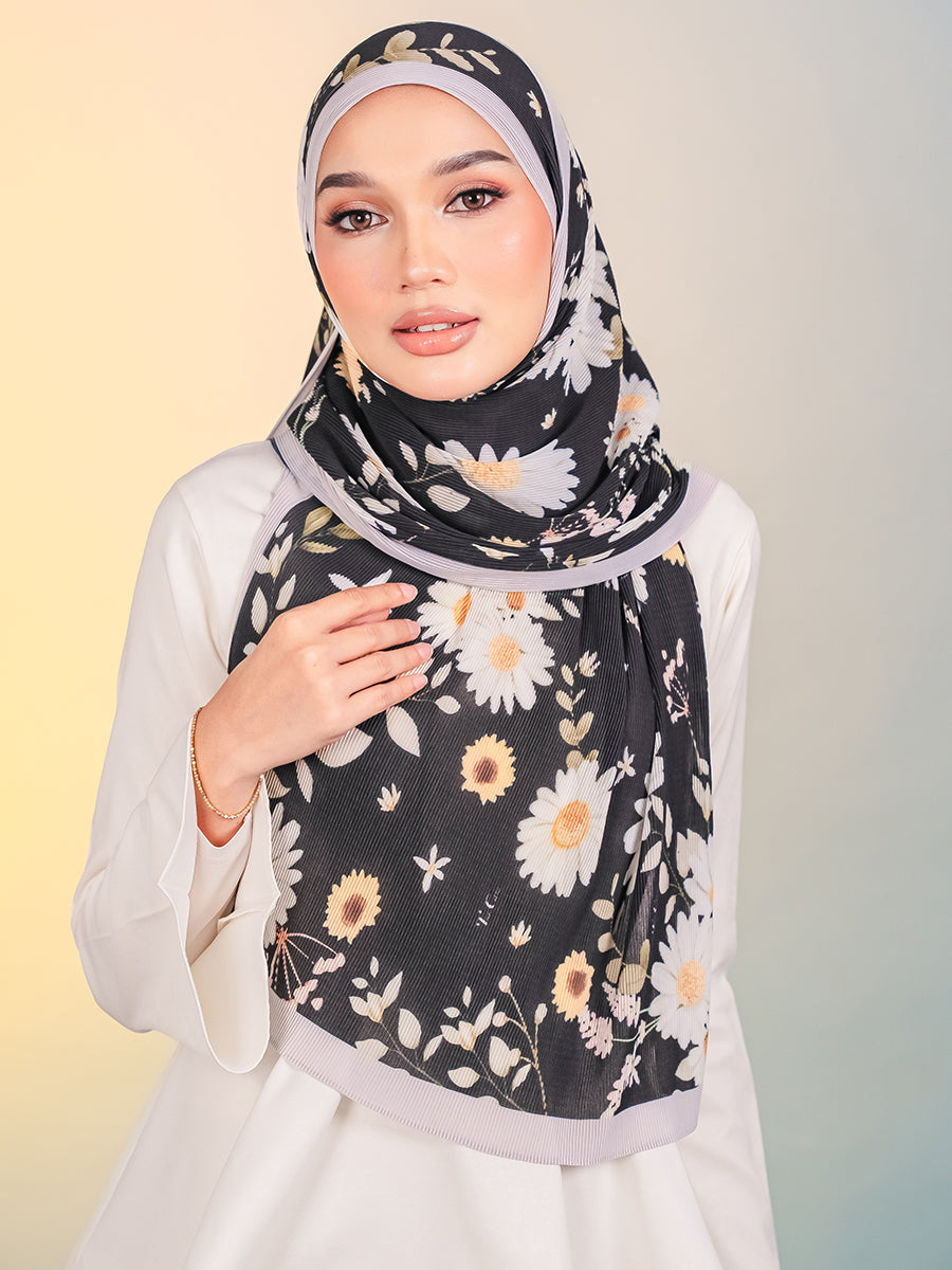 Sweetheart in Chamomile