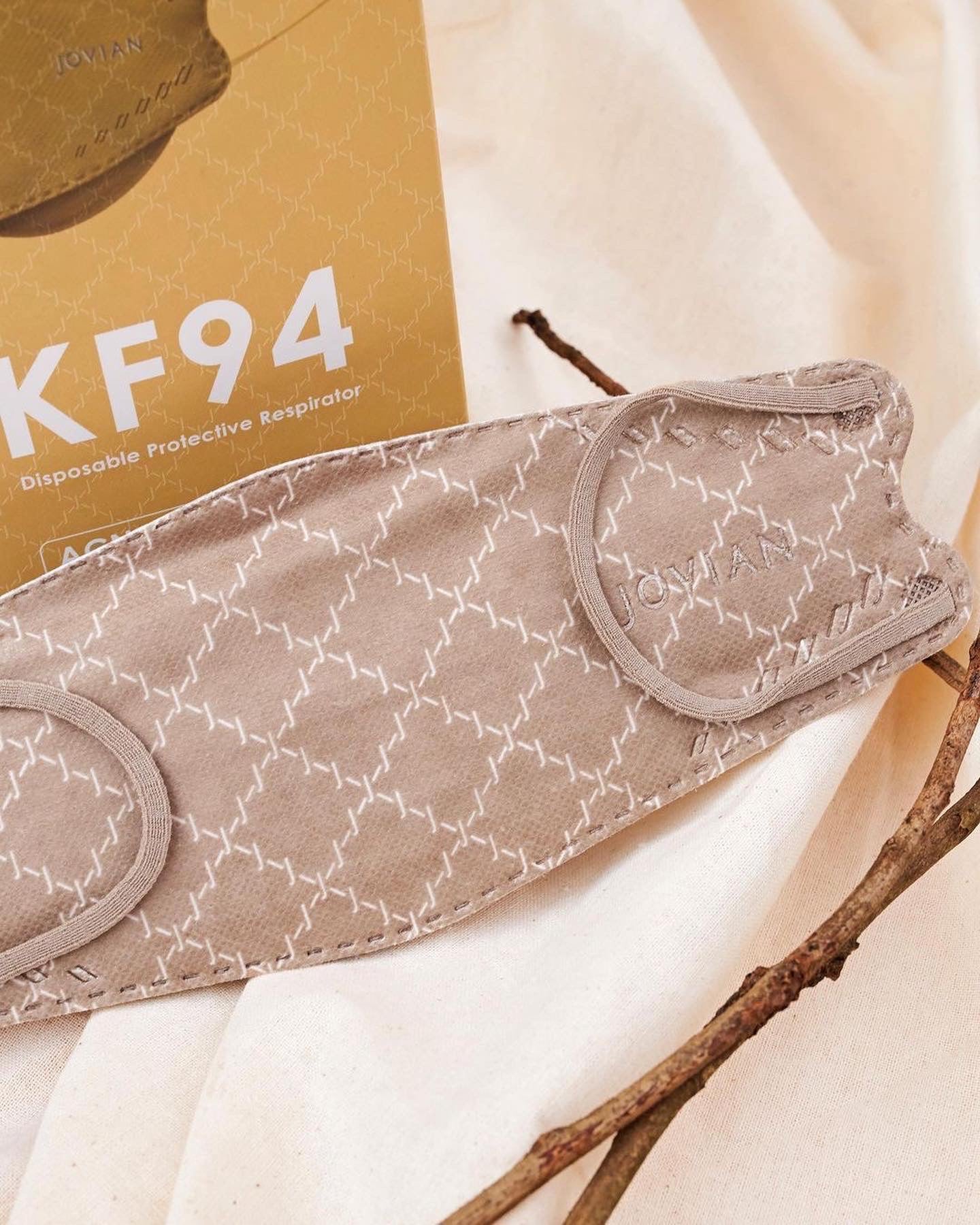 KF94 Earloop Face Mask in Wood