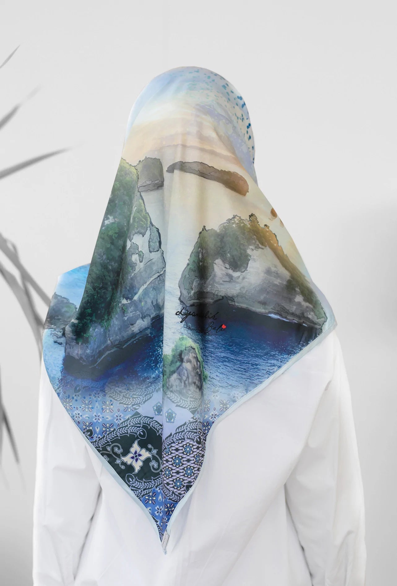 Bali Tri-Scarf in Nusa Penida
