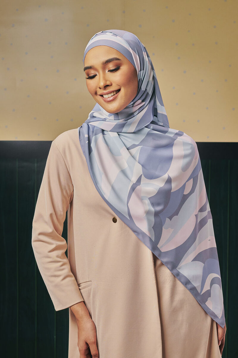 Durra Dalilah Long Shawl in Poised Horizon