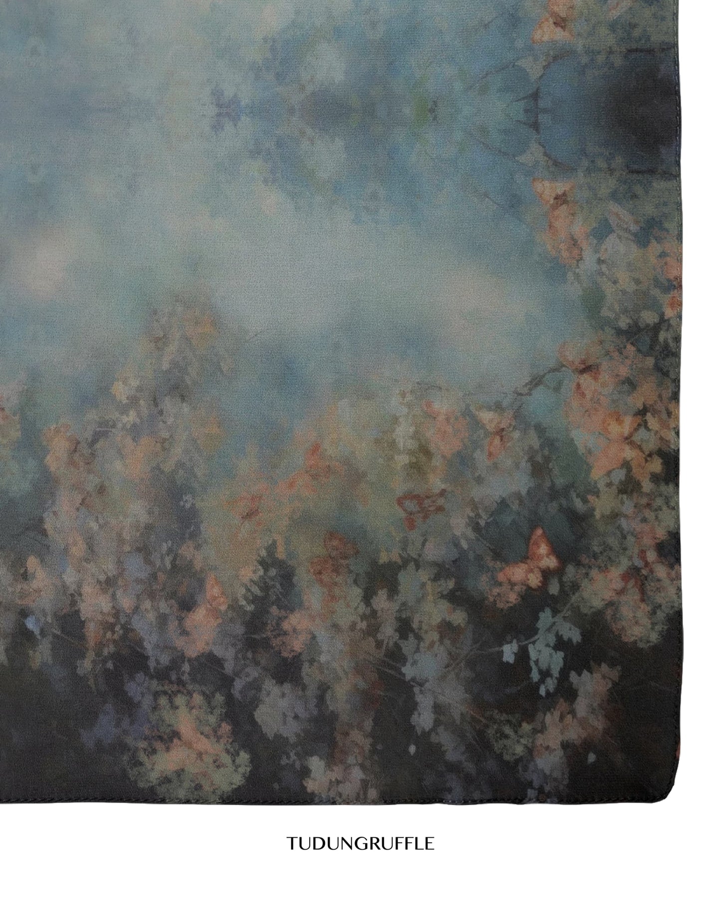 Tess in Floravelle