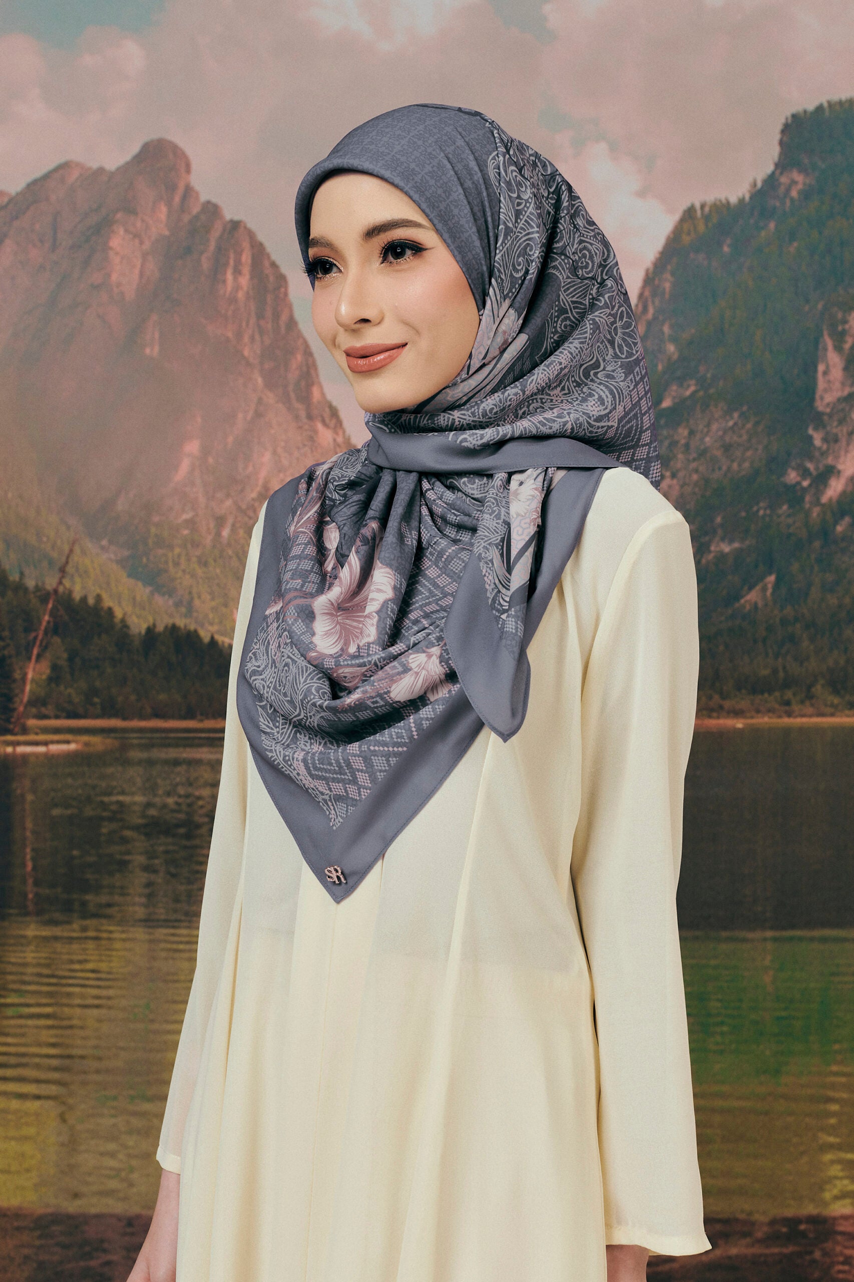 Durra Seroja Square In Slate Grey – Modest Squad