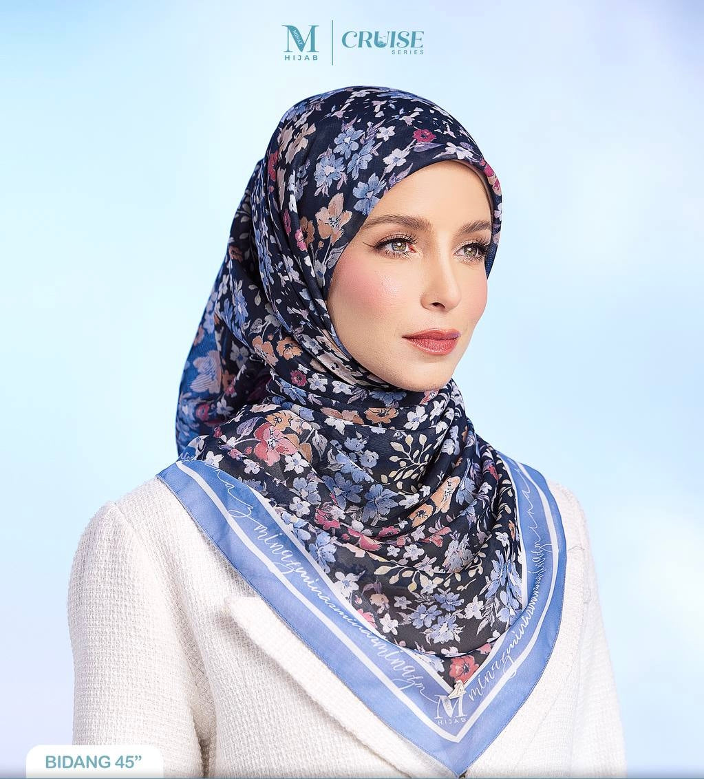 Cruise in Tokyo (Navy Blue) 45”