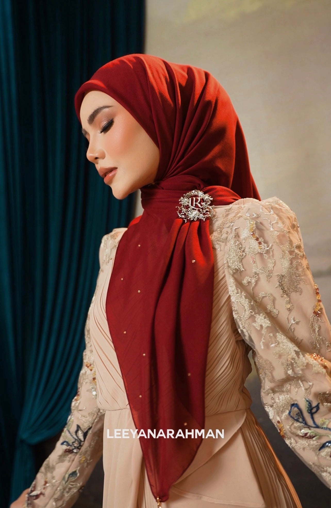 Sparcle in Red