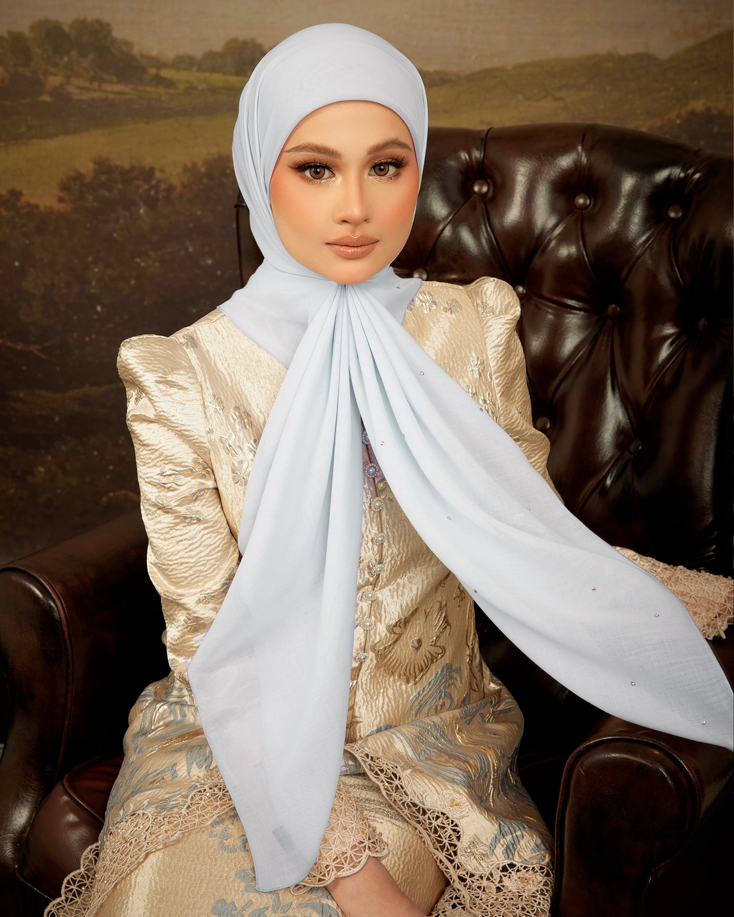 Sparcle in Silver Blue