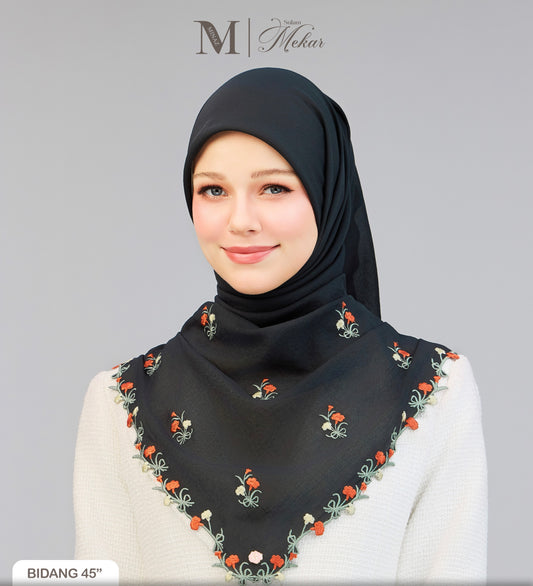 Sulam Mekar in Black 45”