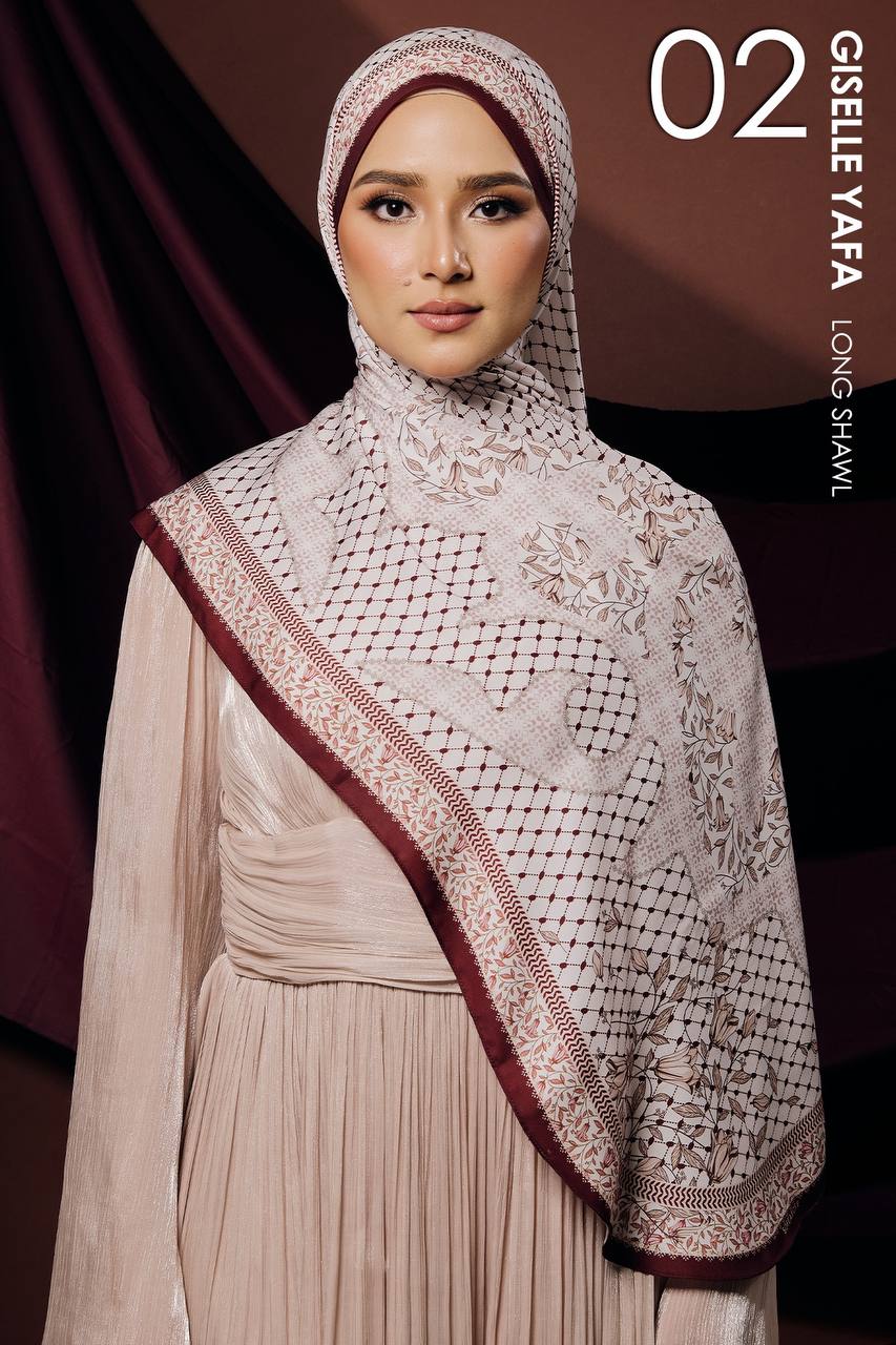 Giselle Yafa in White Maroon (Shawl)