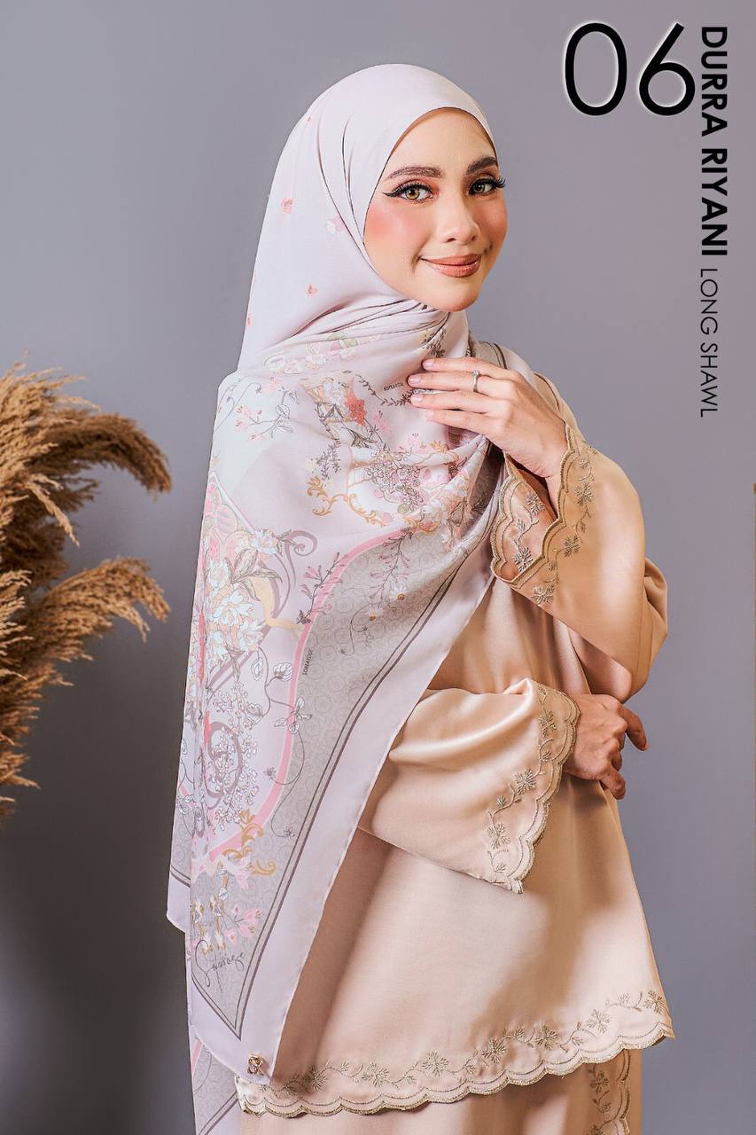 Durra Riyani in Lestika (Light Nude) Shawl