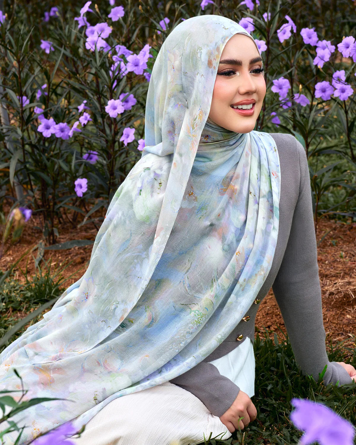 Eiryls Modal Shawl in Floravelle