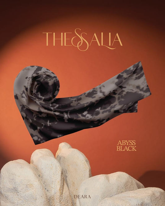 Thesselia in Abyss Black