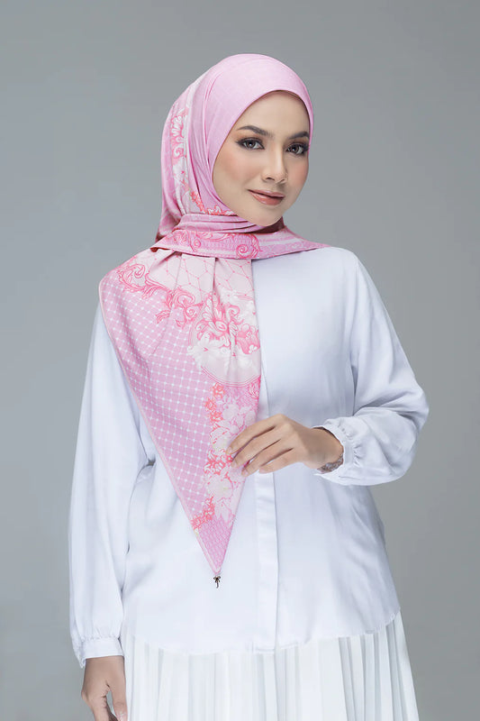 The English Tiles Square | Emilene in Pink