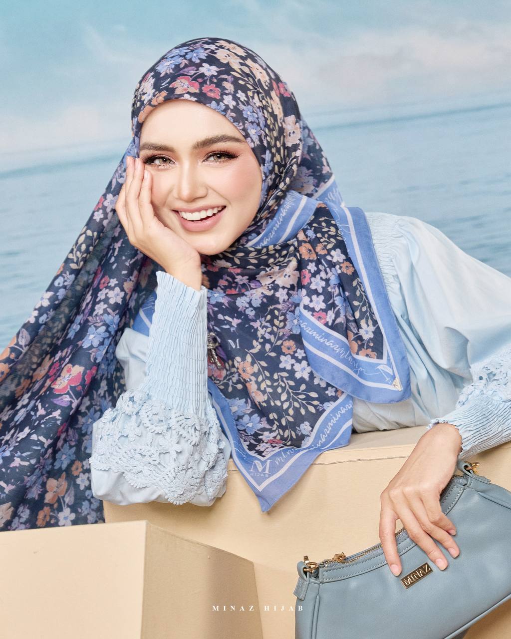 Cruise in Tokyo (Navy Blue) 45”